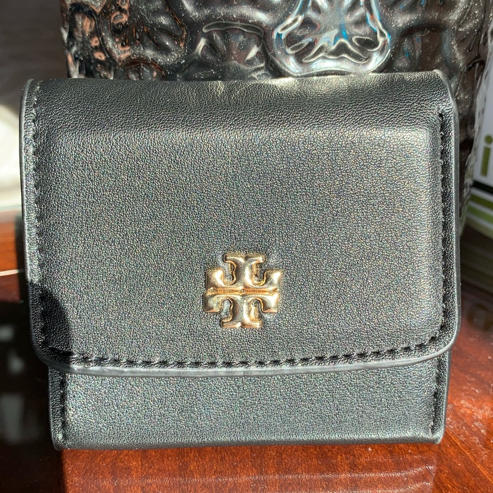 Black wallet